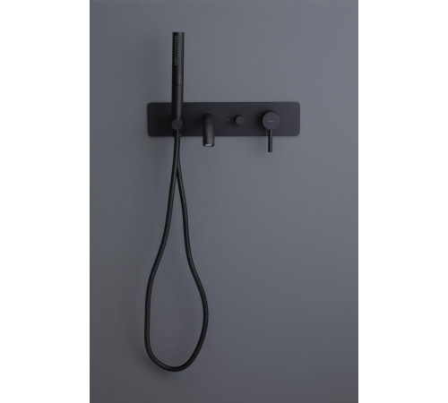 Смеситель для ванны с душем Allen Brau Priority 5.31006-31 (с внутренней частью) черный матовый