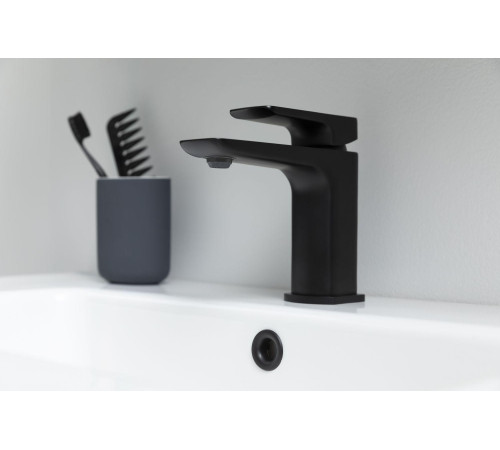 Смеситель для раковины Allen Brau Infinity 5.21001-31 черный матовый