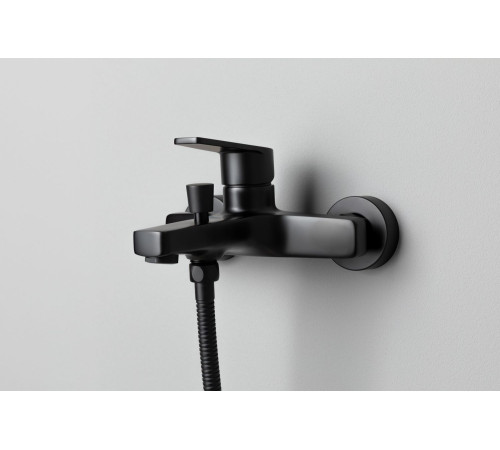 Смеситель для ванны Allen Brau Eclipse 5.E1003-31 черный матовый