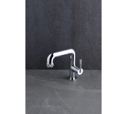 Смеситель для раковины Allen Brau Reality 5.32001-00 хром